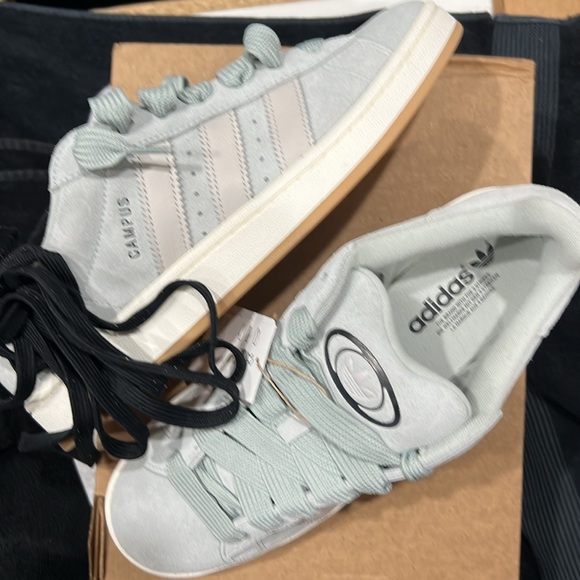 đSOLDđBrand New Silver Campus 00âs. - Picture 3 of 8